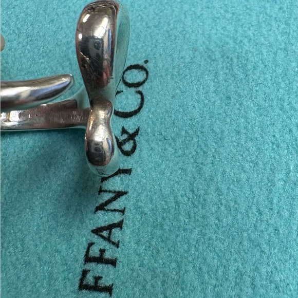 Tiffany & Co. Sterling Silver Open Heart Ring - Authentic - Picture 4 of 8